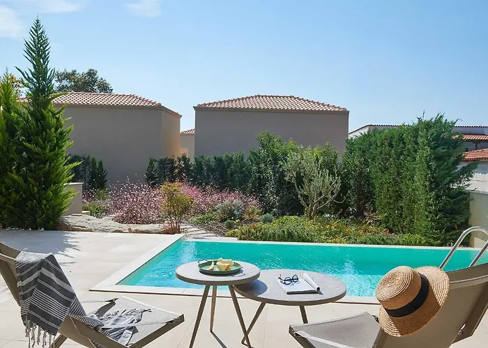 Cavo Delea - Elegant Suites